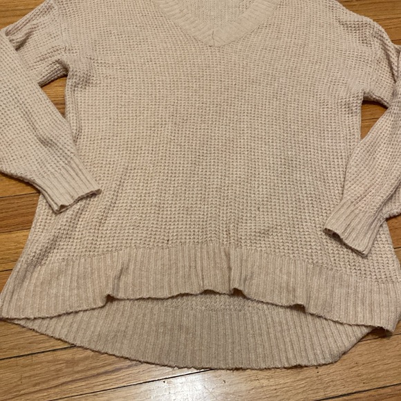 American Eagle oversized vneck sweater - Picture 4 of 6